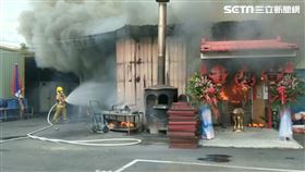 彰化田中果菜市場普渡公廟火警。（圖／翻攝畫面）