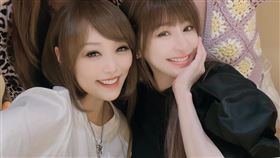 小蜜桃、王心凌。（圖／翻攝自小蜜桃姐姐momo臉書）