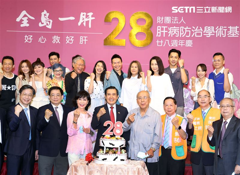 白嘉莉出席肝基㑹28歳生日會，同時擔任好心肝大使。（記者邱榮吉/攝影）