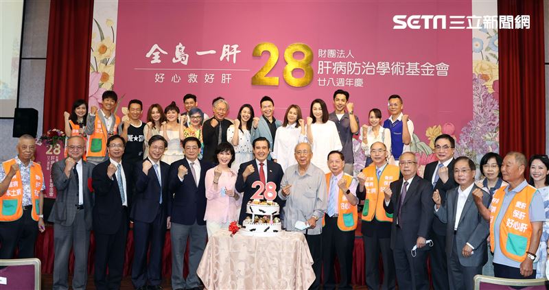 白嘉莉出席肝基㑹28歳生日會，同時擔任好心肝大使。（記者邱榮吉/攝影）