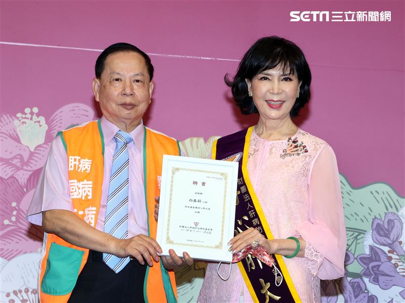 白嘉莉出席肝基㑹28歳生日會，同時擔任好心肝大使。（記者邱榮吉/攝影）