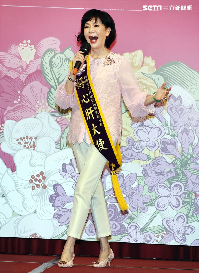 白嘉莉出席肝基㑹28歳生日會，同時擔任好心肝大使。（記者邱榮吉/攝影）