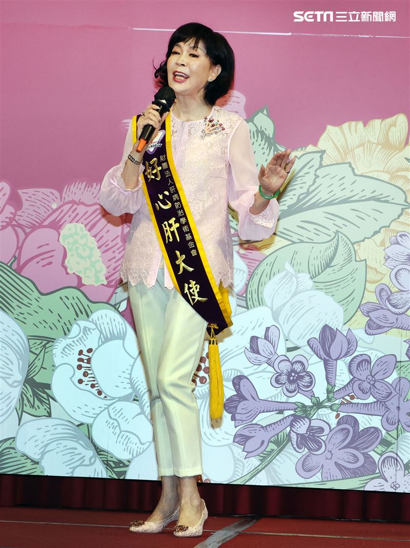 白嘉莉出席肝基㑹28歳生日會，同時擔任好心肝大使。（記者邱榮吉/攝影）