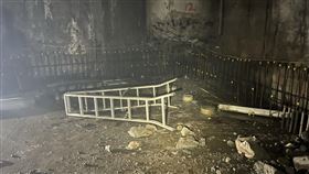 信義區工安意外，男子摔落梯子胸口穿刺。（圖／記者李依璇翻攝）