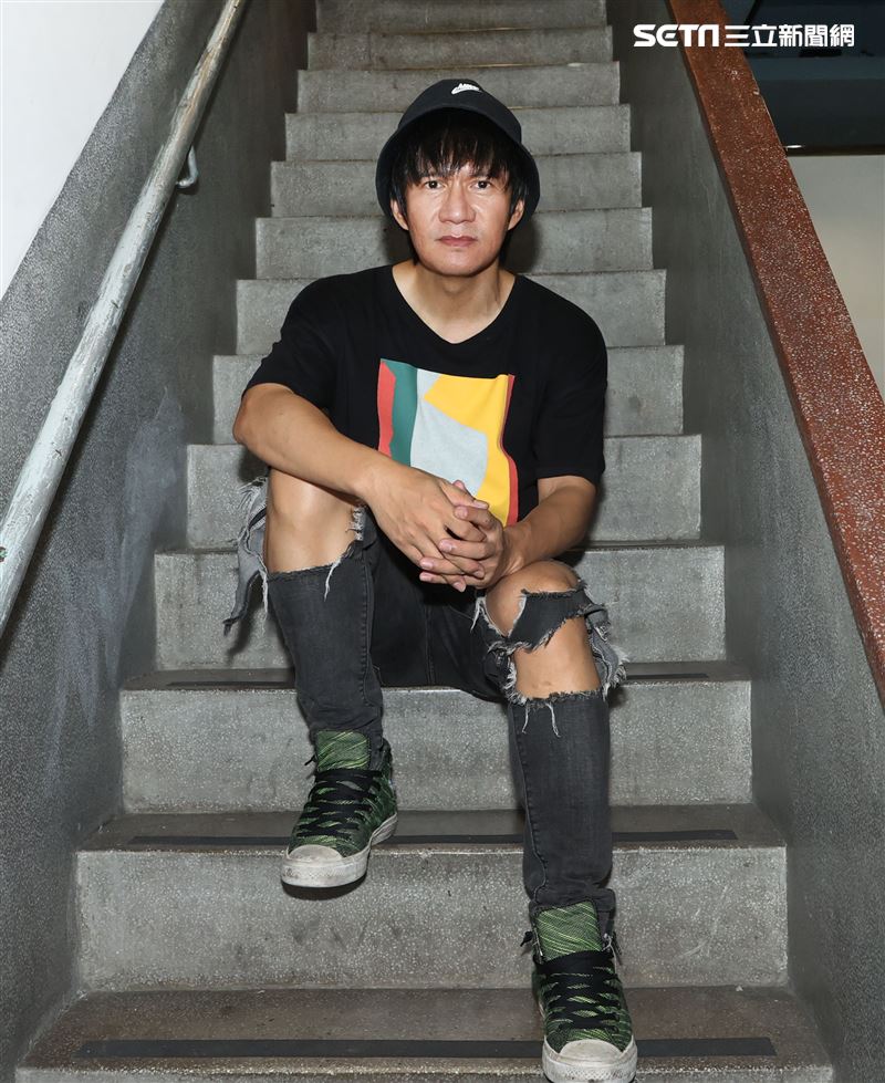 王宏恩三立新聞網專訪。（記者邱榮吉/攝影）