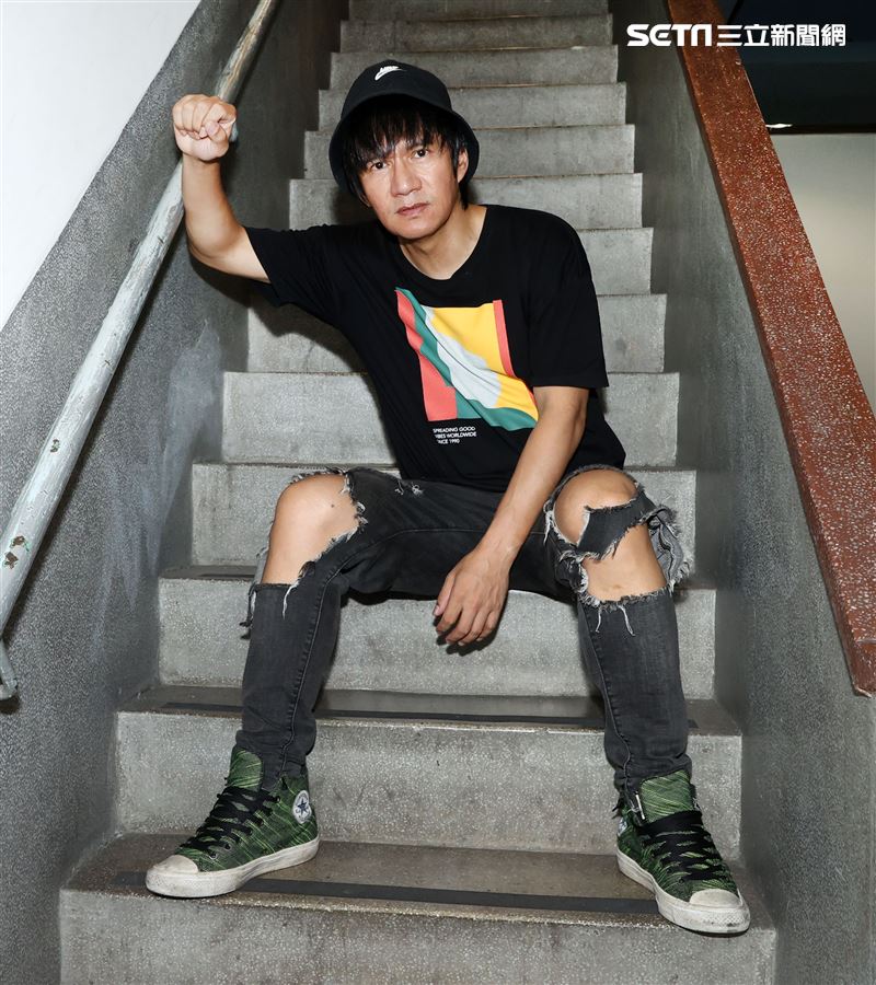 王宏恩三立新聞網專訪。（記者邱榮吉/攝影）