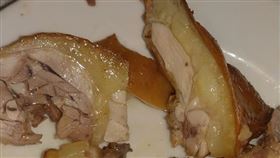 網友曬出一盤土雞，發現雞油比例比肉還多。（圖／翻攝自爆廢公社）