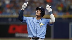 ▲張育成改以開路先鋒上陣，繳出1安2打點好表現。（圖／美聯社／達志影像）