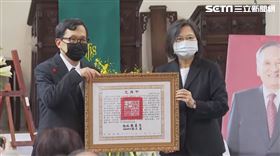 蔡英文出席彭明敏百歲紀念禮拜會頒贈褒揚令
