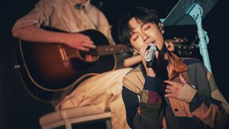 吳青峰終於認了熱戀中　對象身分曝光