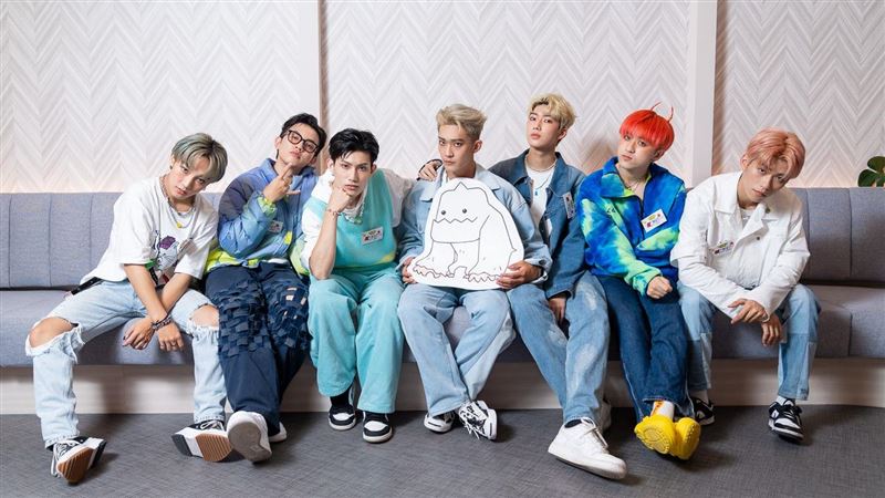 《原子少年》天王星高胥崴、吳昱廷、蔡承祐、小孩、高有翔、唐立杰和金雲接受《三立新聞網》專訪。（圖／品牌提供）
