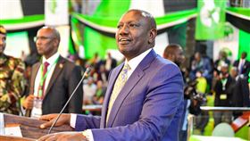 魯托（William Ruto）https://twitter.com/WilliamsRuto/status/1559248308492722176?cxt=HHwWgICzhemEyKMrAAAA