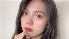 又要搬家了…正妹候選人旗袍熱舞　眾嗨翻：從台東搬去投票。李依芩