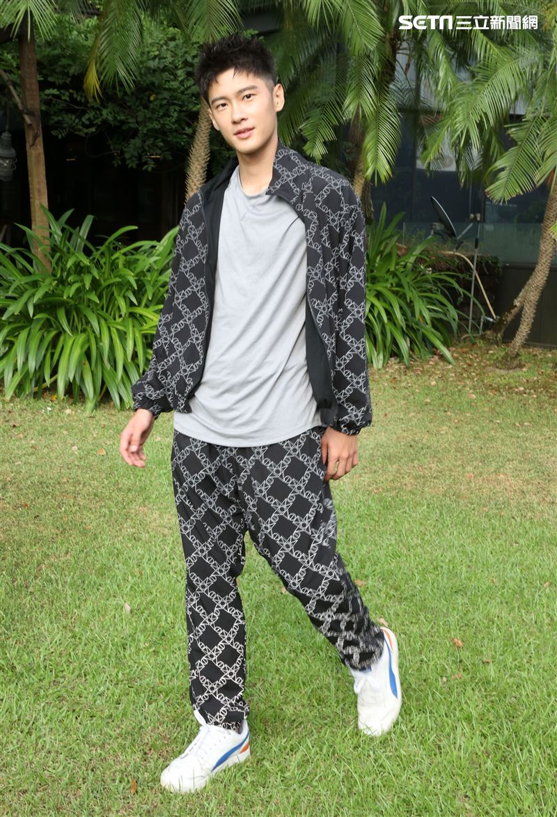 全明星張家陞三立新聞網專訪。（記者邱榮吉/攝影）