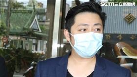 張芸京、楊蒨時、艾成和王瞳赴朱俐靜靈堂弔唁。（圖／記者邱榮吉攝影）