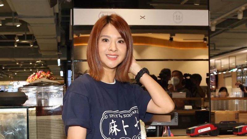 艾成生前壓力大　郭靜爆靠吃藥才能睡