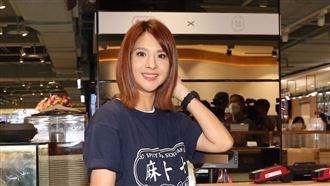 艾成生前壓力大　郭靜爆靠吃藥才能睡