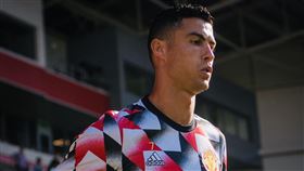 ▲針對離隊傳聞，C羅（Cristiano Ronaldo）預告幾周後將說出事情真相。（圖／翻攝自曼聯推特）