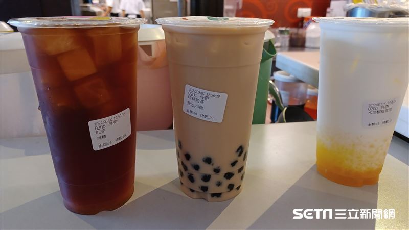 設計才子功力大退步　竟是手搖飲害的