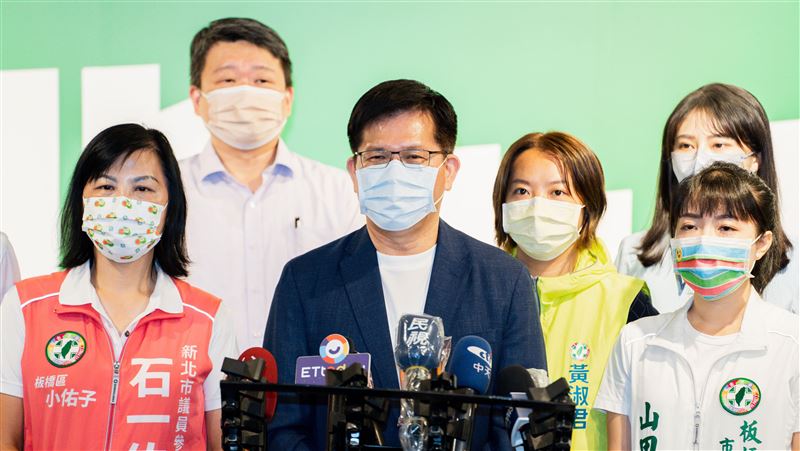 藍逼簽不入閣承諾書　林佳龍批歪理！