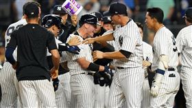 ▲洋基靠著唐納森（Josh Donaldson）擊出再見滿貫砲，以8：7擊敗光芒。（圖／美聯社／達志影像）