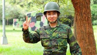 艾成追思會　新兵日記合體重現經典