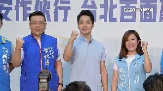 蔣萬安北市12區行腳　挨批早該做