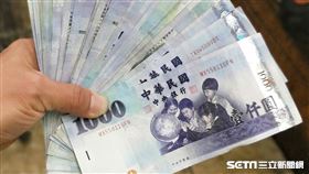 新台幣、千元,紙鈔,鈔票(圖／記者邱榮吉攝影)
