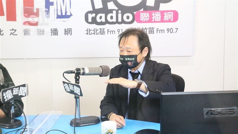 王世堅：柯文哲可能棄黃保蔣！原因曝