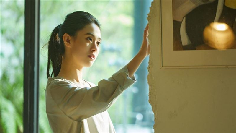 林依晨師妹曝戀情？十指緊扣學霸歌手