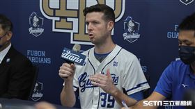 ▲富邦悍將先發投手羅力引退記者會。（圖／記者劉彥池攝影）