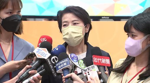 遭疑助內科夾層合法　黃珊珊這樣解釋