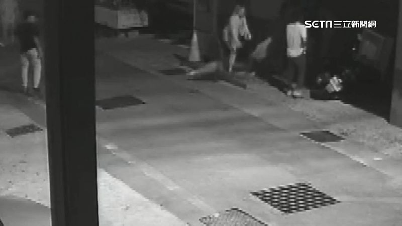 深夜聚眾鬥毆　鄰居被吵醒氣喊：報警