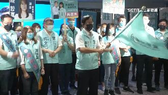 民眾黨高屏「人海戰術」　柯南下授旗