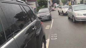 停車位,收費,夾單（圖／翻攝自爆廢公社）