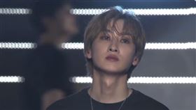  Super Junior成員銀赫。（圖／翻攝自SMTOWN LIVE）