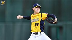 吳哲源7.1局好投壓制獅隊，優質先發帶領兄弟奪勝。（圖／中信兄弟提供）