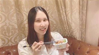 39歲人生落幕　余苑綺生前回顧照曝