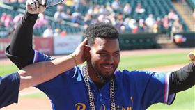 富邦悍將簽下洋砲卡洛斯。（圖／富邦悍將提供）