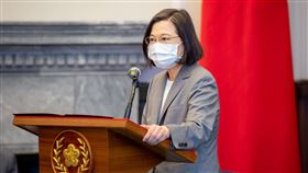 蔡英文總統今（15）日接見美國聯邦參議院外交委員會亞太小組主席馬基（Ed Markey）所率領的訪問團。（圖／總統府提供)