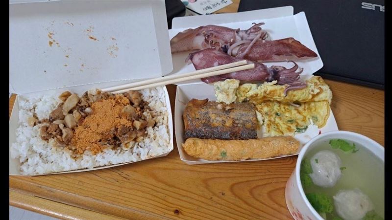 阿婆開車賣自助餐　他噴445元傻眼