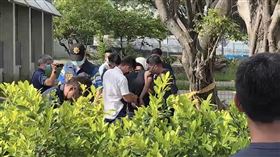 林信吾,模擬,彈簧刀,兇器（圖／翻攝畫面）