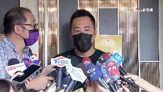 抵余苑綺靈堂　余祥銓：我們感情最好