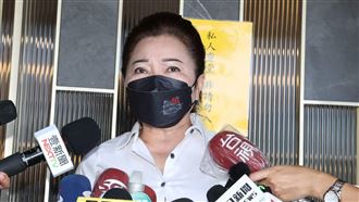 白冰冰現身余苑綺靈堂：心情我最理解