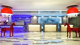 富驛酒店台北、台南、高雄三家加盟店趁勢推出指定房型「自己鋪床住宿0元起專案」。（圖／旅宿業者提供）