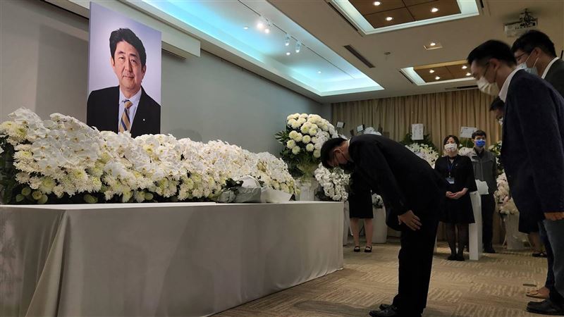 日17學者作家連署　喊停安倍國葬