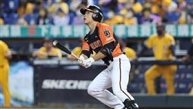 統一獅江亮緯相隔681天開轟，苦主又是陳柏豪。(圖／統一獅提供)
