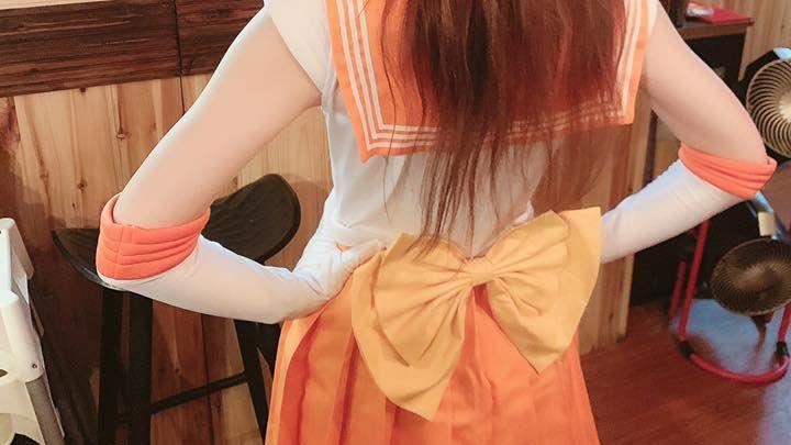 正！5旬婦每天「蘿莉塔公主裝」上街