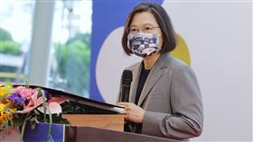 蔡英文總統今（24）日上午出席「Intelligent Asia亞洲工業4.0暨智慧製造系列展開幕典禮」。（圖／總統府提供）