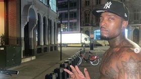 他沒GG卻當不成女生　砸282萬用手臂做1根（圖／翻攝自羅沙安特IG）